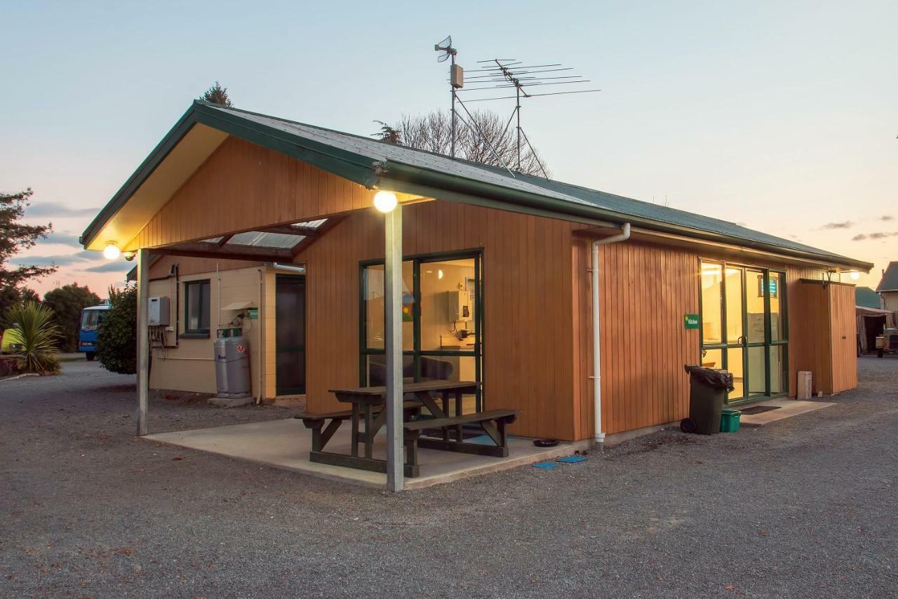 Coronation Park Holiday Park แอชเบอร์ตัน ภายนอก รูปภาพ