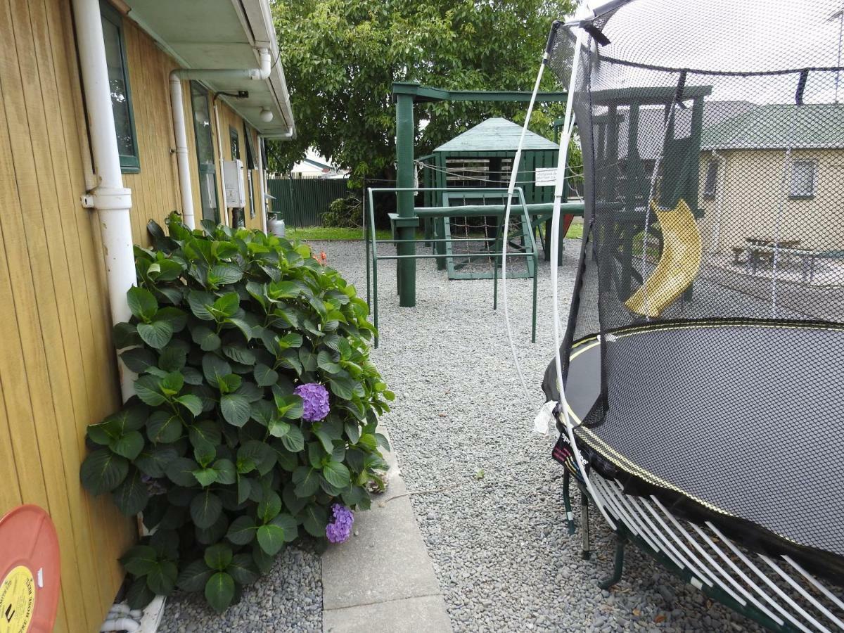Coronation Park Holiday Park แอชเบอร์ตัน ภายนอก รูปภาพ